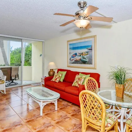 Laplaya 104E Perfectly Located Near The Path To The Beach Just Steps From The Pool
